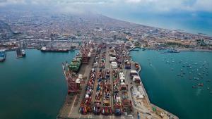 秘鲁国会下令对前卫生部长在大流行疫情期间涉嫌违规行为展开调查