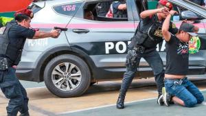 秘鲁司法部长表示，他们将评估限制有效合作的规范法规，以决定政府是否遵守