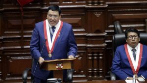 秘鲁新任国会主席谈“扣减工资”案：“这与我的管理不符，我们不是法官或检察官”