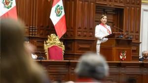 秘鲁国会女议员 Digna Calle 已在美国生活了四个月，但仍继续以虚拟方式履行职责