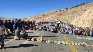 秘鲁沿海波浪影响捕鱼和鱼价