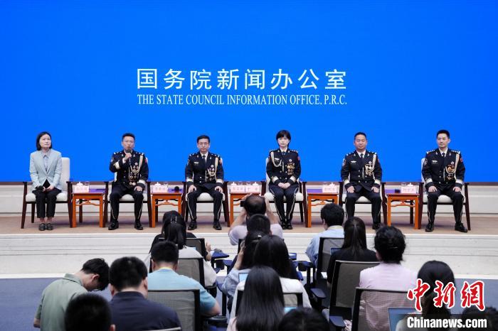 移民管理警察代表共话法治中国、平安中国建设【秘鲁新世界日報】