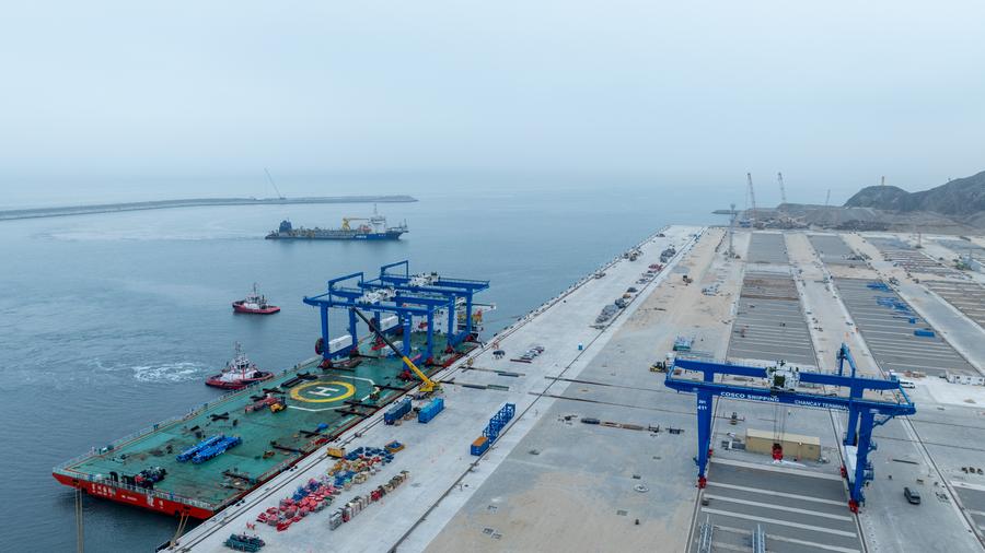 Ruta de carga intermodal terrestre-marina conecta oeste de China, sin salida al mar, con América del Sur【秘鲁新世界日報】