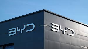Instalación de fábrica de firma china BYD marca nueva fase de industrialización en Brasil, resalta Lula【秘鲁新世界日報】
