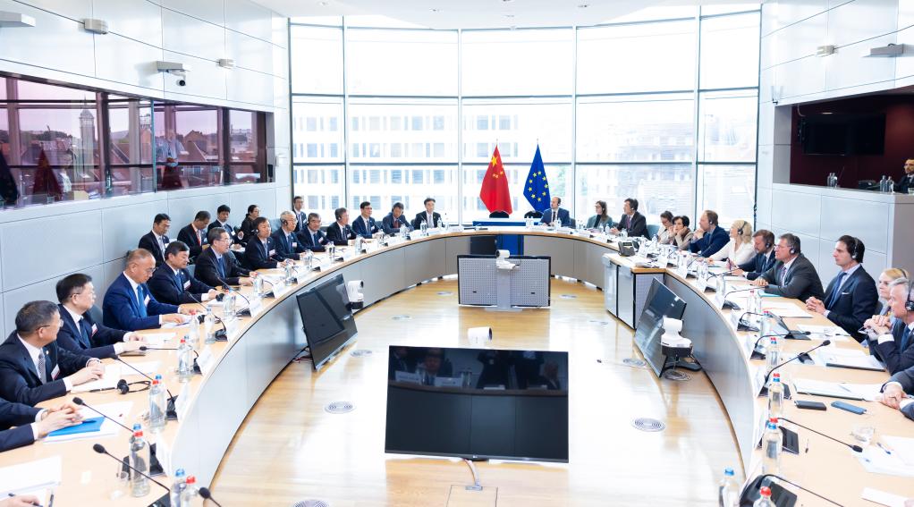 China ratifica disposición a trabajar con la UE en esfuerzos de gobernanza climática global【秘鲁新世界日報】