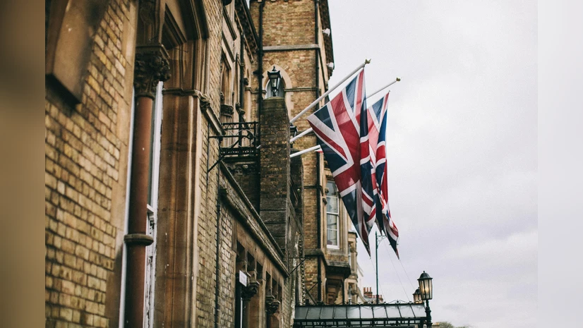英国推出针对非法移民犯罪集团的制裁机制【秘鲁新世界日報】