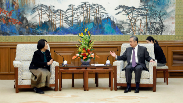 China continuará desempeñando papel constructivo en recuperación de relaciones entre Camboya y Tailandia, afirma portavoz【秘鲁新世界日報】
