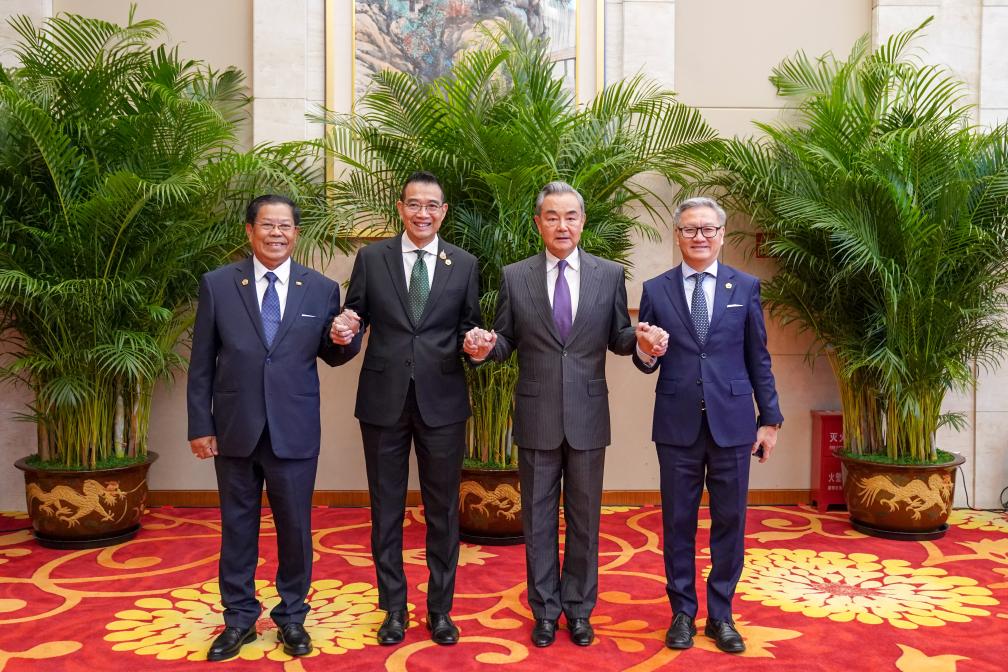 Ministros de Relaciones Exteriores de China, Laos, Myanmar y Tailandia celebran reunión informal【秘鲁新世界日報】