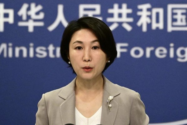 China continuará desempeñando un papel constructivo en solución política de crisis de Ucrania: Cancillería【秘鲁新世界日報】