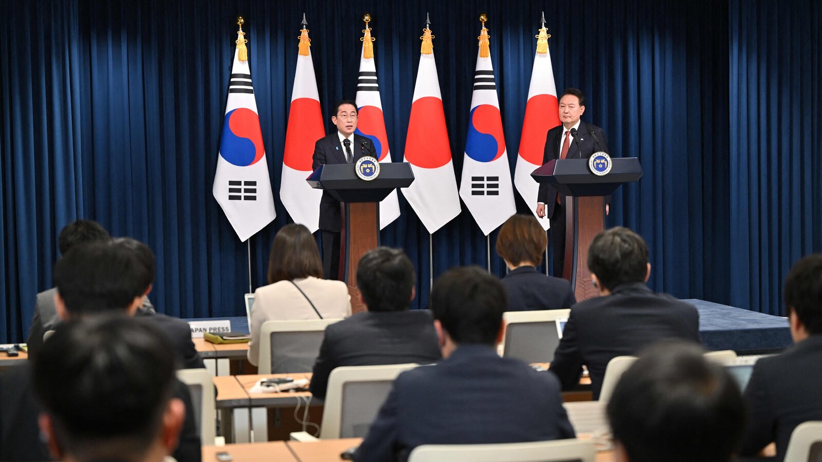 韩日领导人发表联合新闻公报 强调稳步推进双边关系【秘鲁新世界日報】