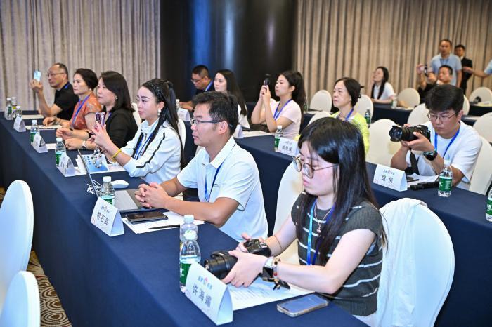 海外华媒海南采访行：“让世界看到一个更富机遇的自贸港” 【秘鲁新世界日報】