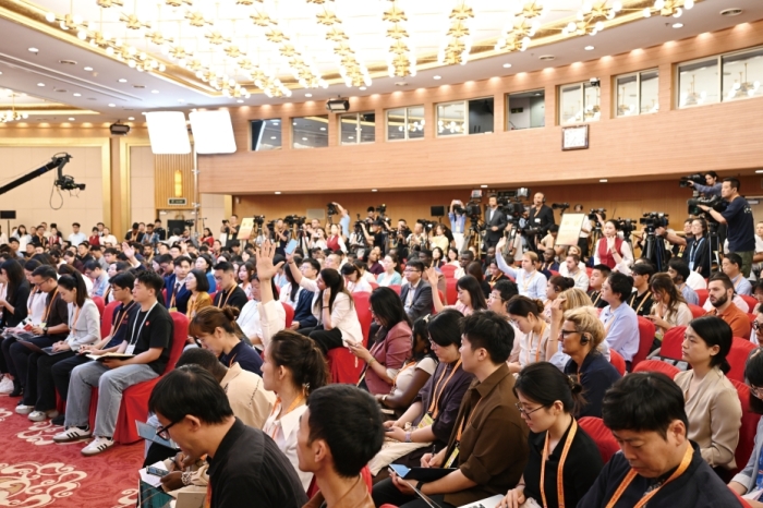 中国想通过阅兵传递什么信号？外交部：中国永远不称霸、不扩张【秘鲁新世界日報】