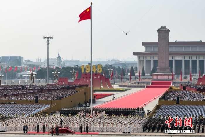 国际媒体关注北京盛会：从阅兵方阵到武器装备，中国彰显实力【秘鲁新世界日報】