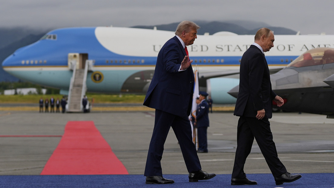 Putin revela de qué hablaron en la limusina con Trump【秘鲁新世界日報】