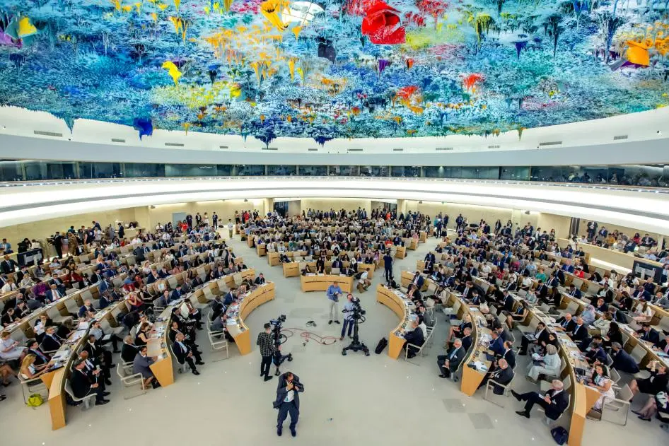 中国代表在联合国人权理事会反对单边主义和霸权主义行径【秘鲁新世界日報】