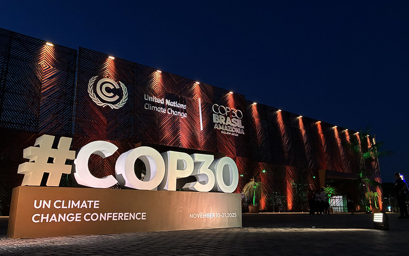 外媒聚焦COP30：造福全球南方，中国绿色技术引领全球能源转型【秘鲁新世界日報】