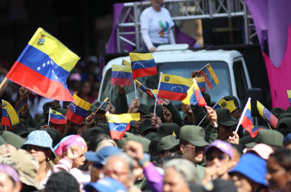 China está lista para profundizar cooperación con Venezuela en medio de evolución de situación política, afirma portavoz de cancillería【秘鲁新世界日報】