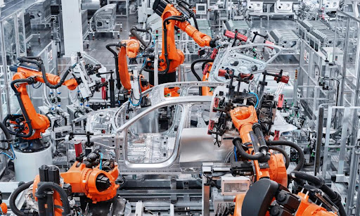Xi llama a avanzar en desarrollo de industrias del futuro【秘鲁新世界日報】