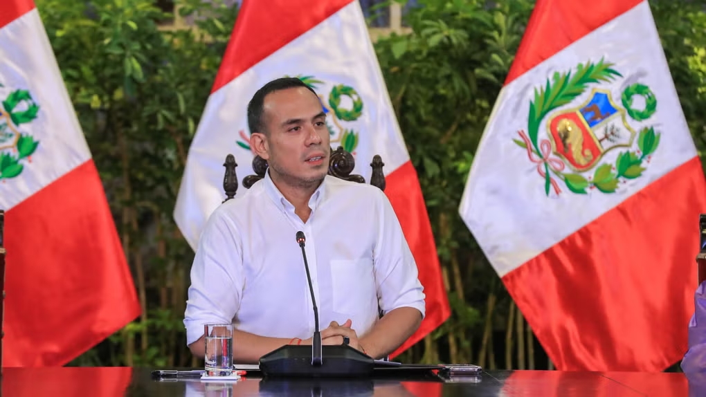 秘鲁总统承认他的朋友曾在国会为他工作，并且他自掏腰包支付了她的工资：“这没有任何不妥之处”【秘鲁新世界日报】