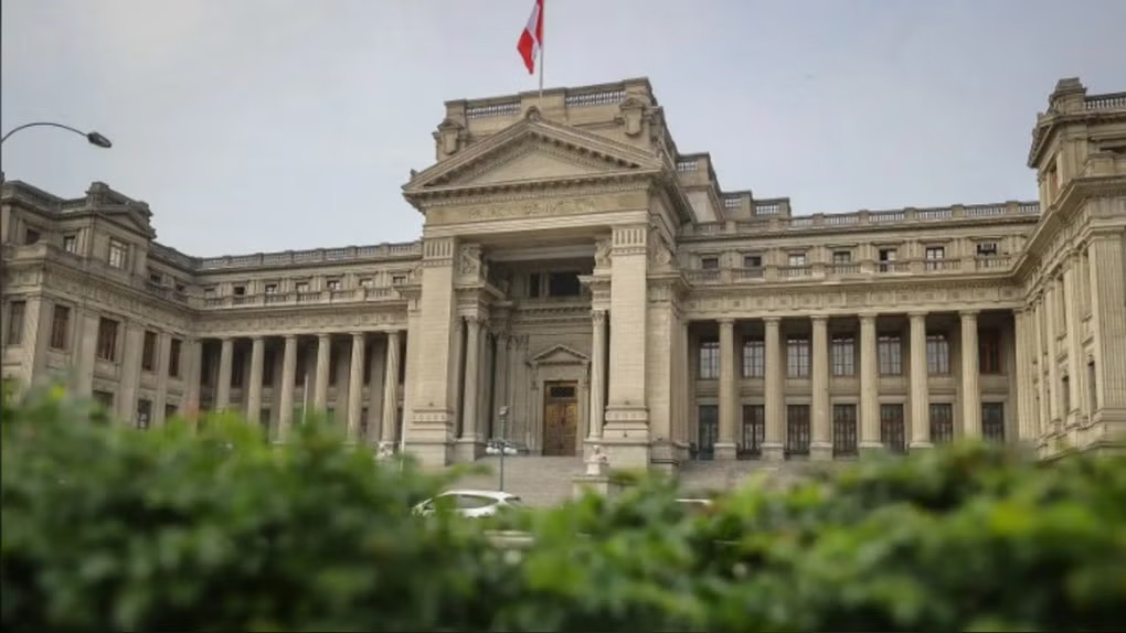 秘鲁司法机构延长前总统佩德罗及前部长盖纳的审前羁押期【秘鲁新世界日报】