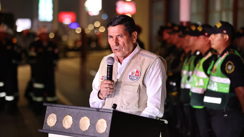 秘鲁政府下令调动逾10万名警力与军力，护航大选顺利举行【秘鲁新世界日报】