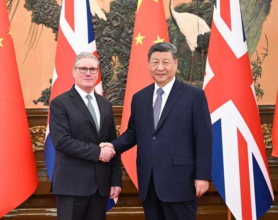 China y Reino Unido deben seguir mejorando relaciones bilaterales, afirma portavoz de cancillería china【秘鲁新世界日報】