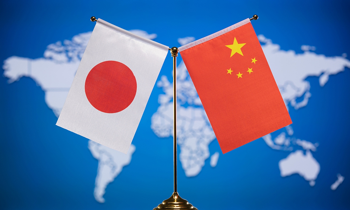 王毅会见乌克兰外长瑟比加【秘鲁新世界日報】