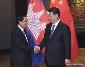 China y Camboya se comprometen a intensificar comunicación y cooperación