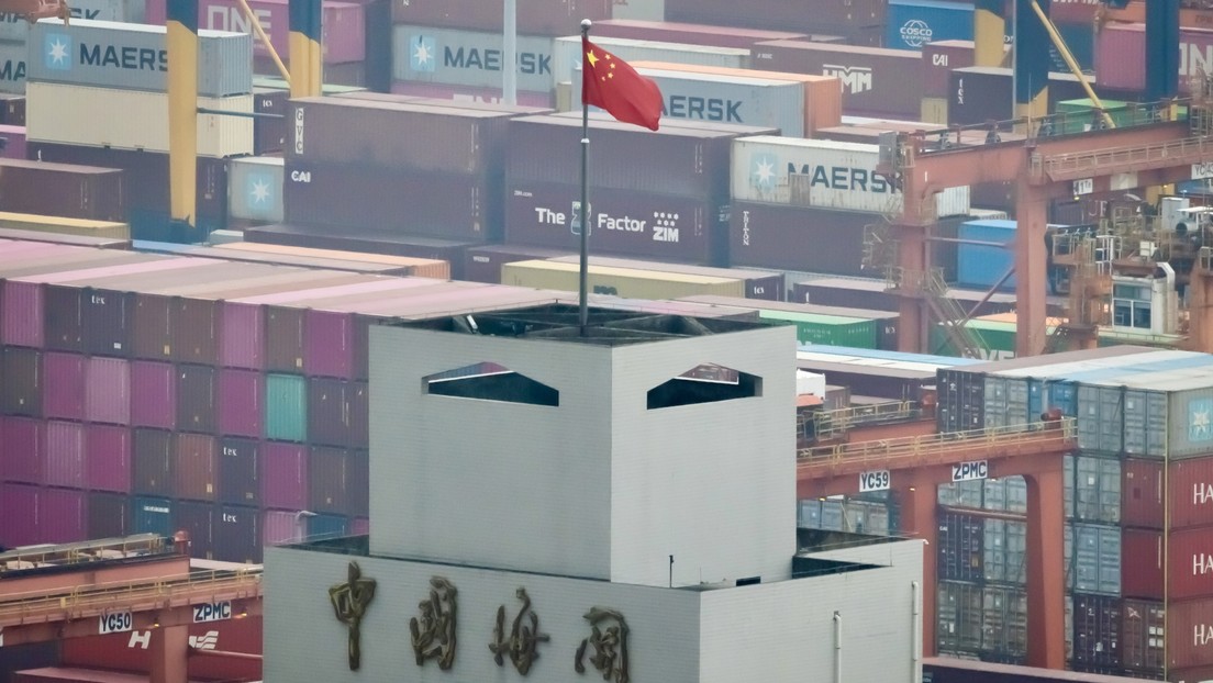 Trump comete una metida de pata al imponer aranceles a China【秘鲁新世界日報】
