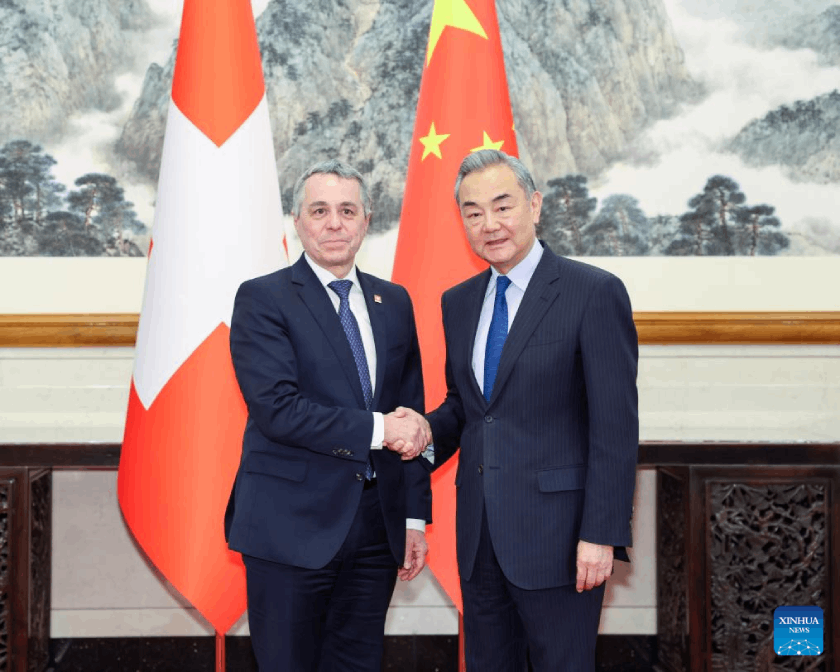 China y Suiza piden defender multilateralismo y libre comercio【秘鲁新世界日報】