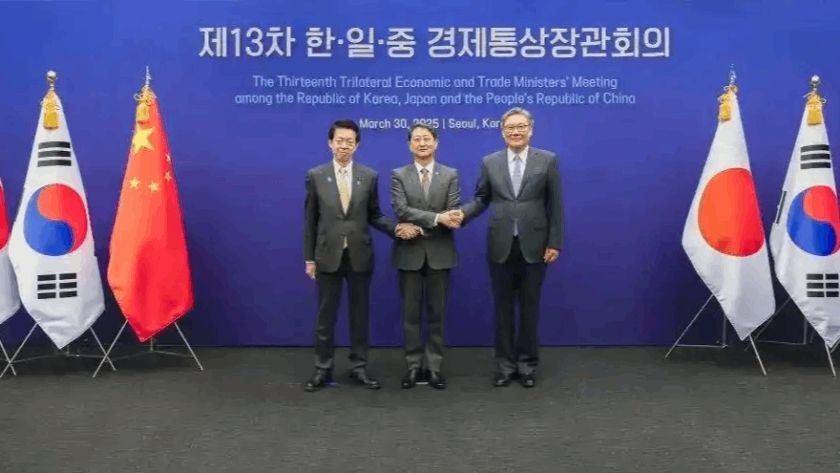 China, Japón y República de Corea se comprometen a cooperación trilateral【秘鲁新世界日報】