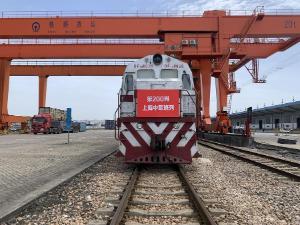 Servicios de trenes de carga China-Europa registran sólido crecimiento en primeros cuatro meses