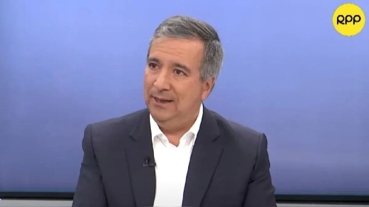 揭露秘鲁国会议员(Edgar Tello) 减薪的工人受到威胁
