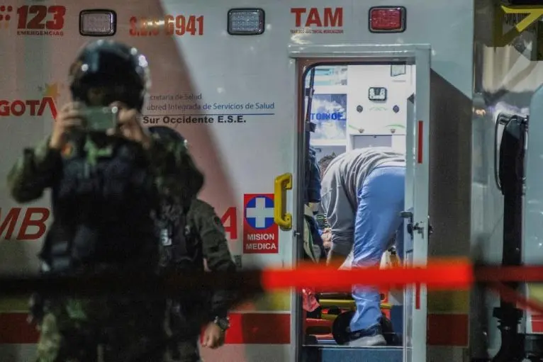 哥伦比亚总统候选人遭枪击 首次手术成功【秘鲁新世界日報】