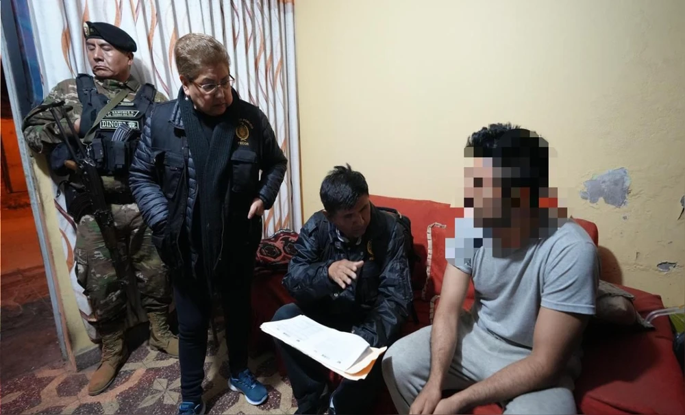 危险犯罪团伙“Los Injertos del Rímac”在大型行动中被捣毁：搜查房产并逮捕涉嫌成员【秘鲁新世界日报】