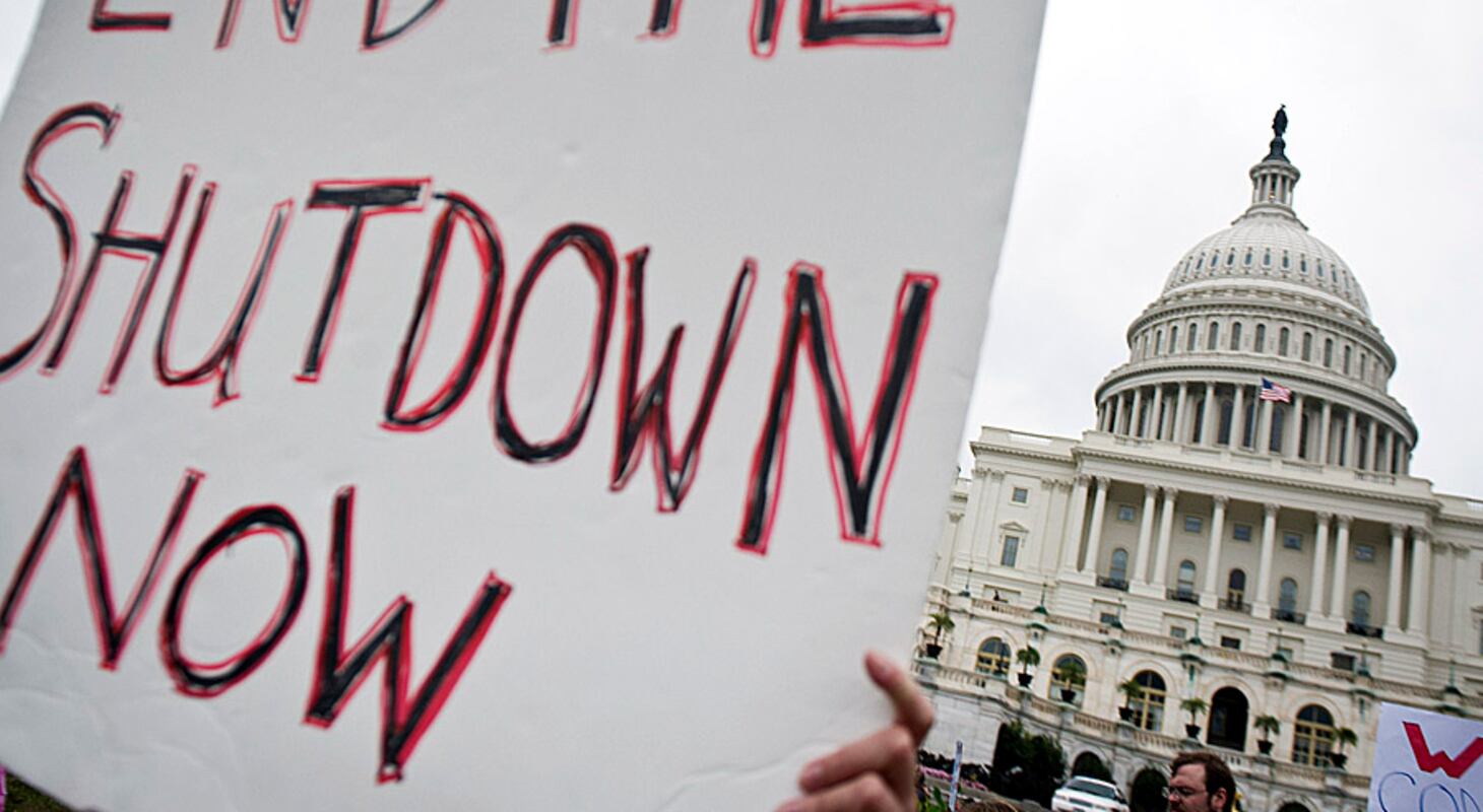 政府停摆引发“滚雪球效应”，令美国经济雪上加霜【秘鲁新世界日報】