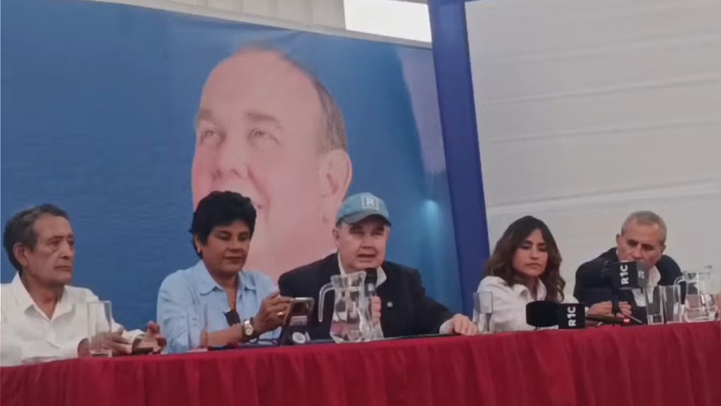 人民革新党秘鲁总统候选人Rafael López提议“合法监听”勒索电话以抓捕犯罪分子【秘鲁新世界日报】