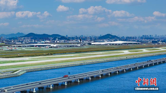 深圳机场迈入“三跑道时代” 助力大湾区世界级机场群建设【秘鲁新世界日報】