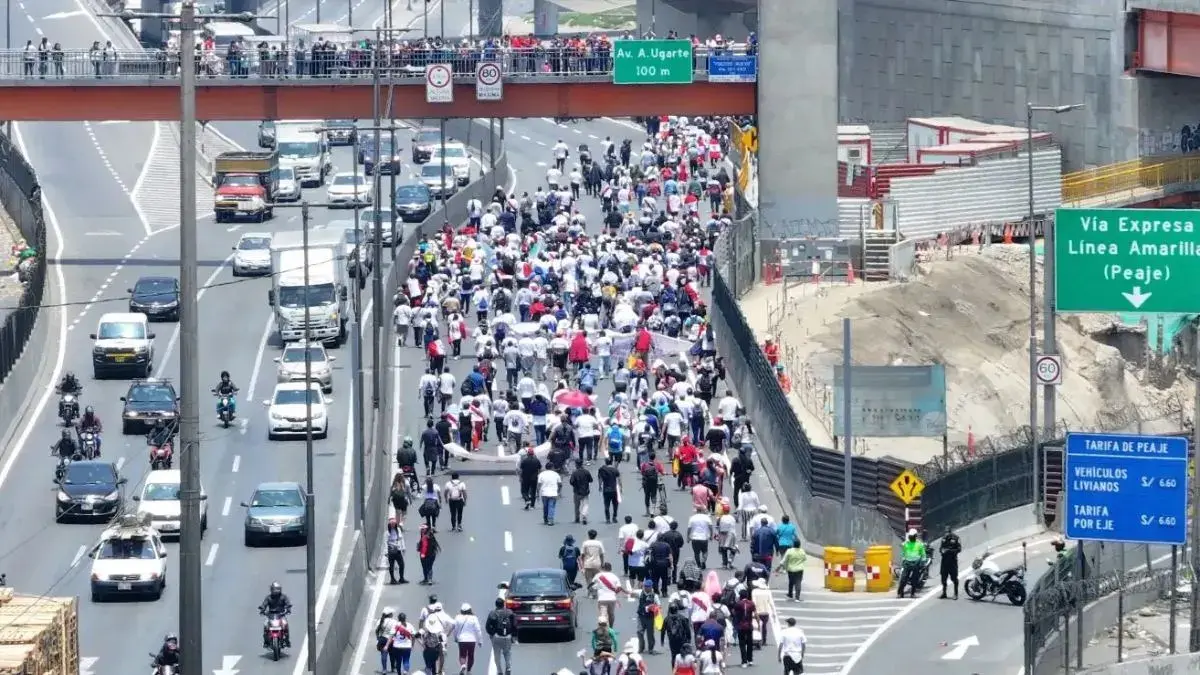 利马交通运输工人宣布将于3月5日（周四）举行游行，反对有组织犯罪勒索【秘鲁新世界日报】