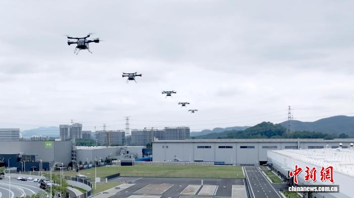 中国研发的飞行汽车在穗批量试产下线【秘鲁新世界日報】