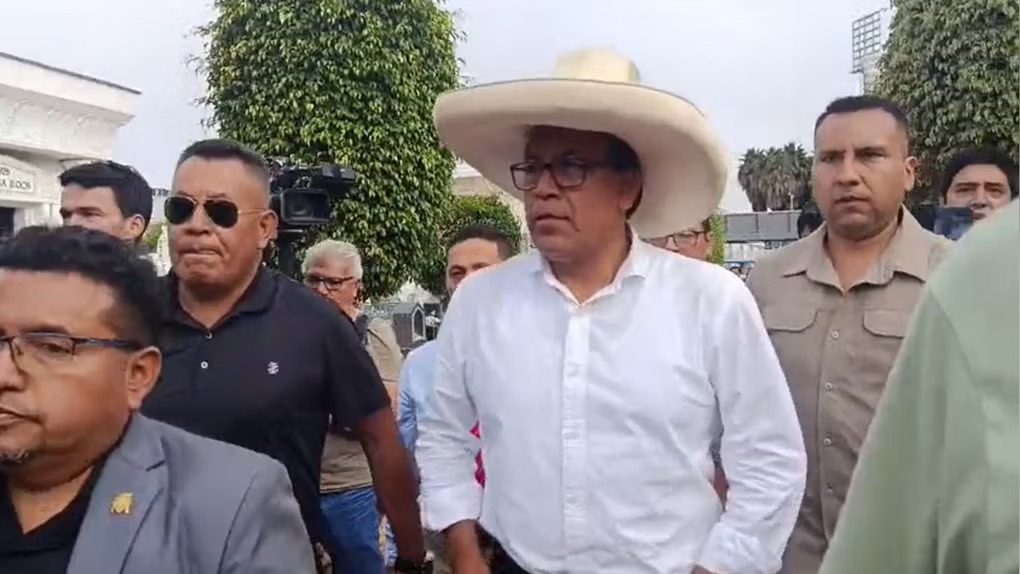 2026年秘鲁大选：Roberto Sánchez 声称在潜在的第二轮投票前已与五股政治势力举行会谈【秘鲁新世界日报】