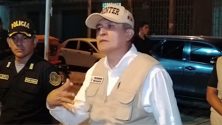 秘鲁内政部长称，尽管正规运输公司已提出投诉，但勒索袭击主要针对非正规运输行业【秘鲁新世界日报】