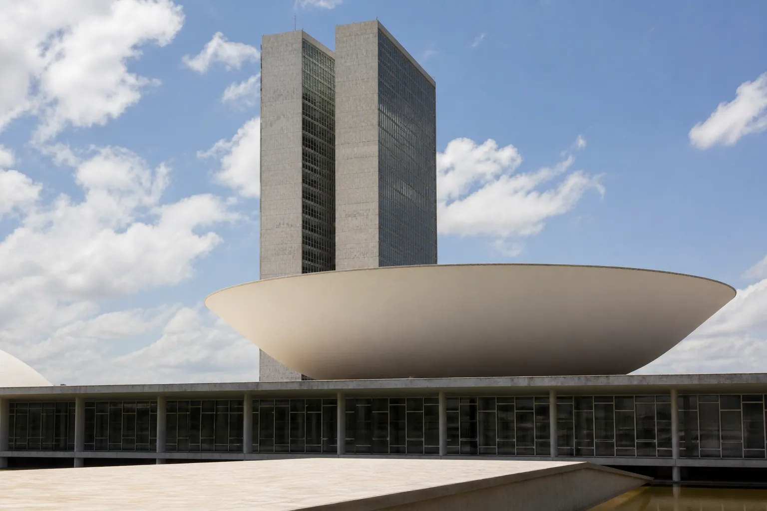 阿根廷反对派议员将前往巴西利亚修复关系 【秘鲁新世界日報】