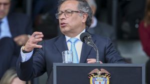 哥伦比亚政府和前“哥武”分支举行和谈