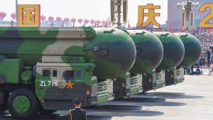 China ofrece a Vietnam estrechar su cooperación militar