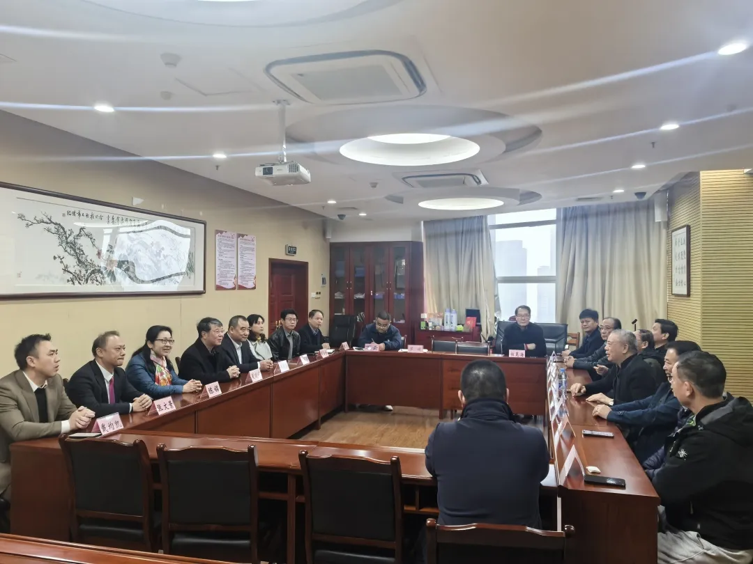 南昌市侨联主席麦建宁会见秘鲁中华通惠总局主席沈达坚一行【秘鲁新世界日報】